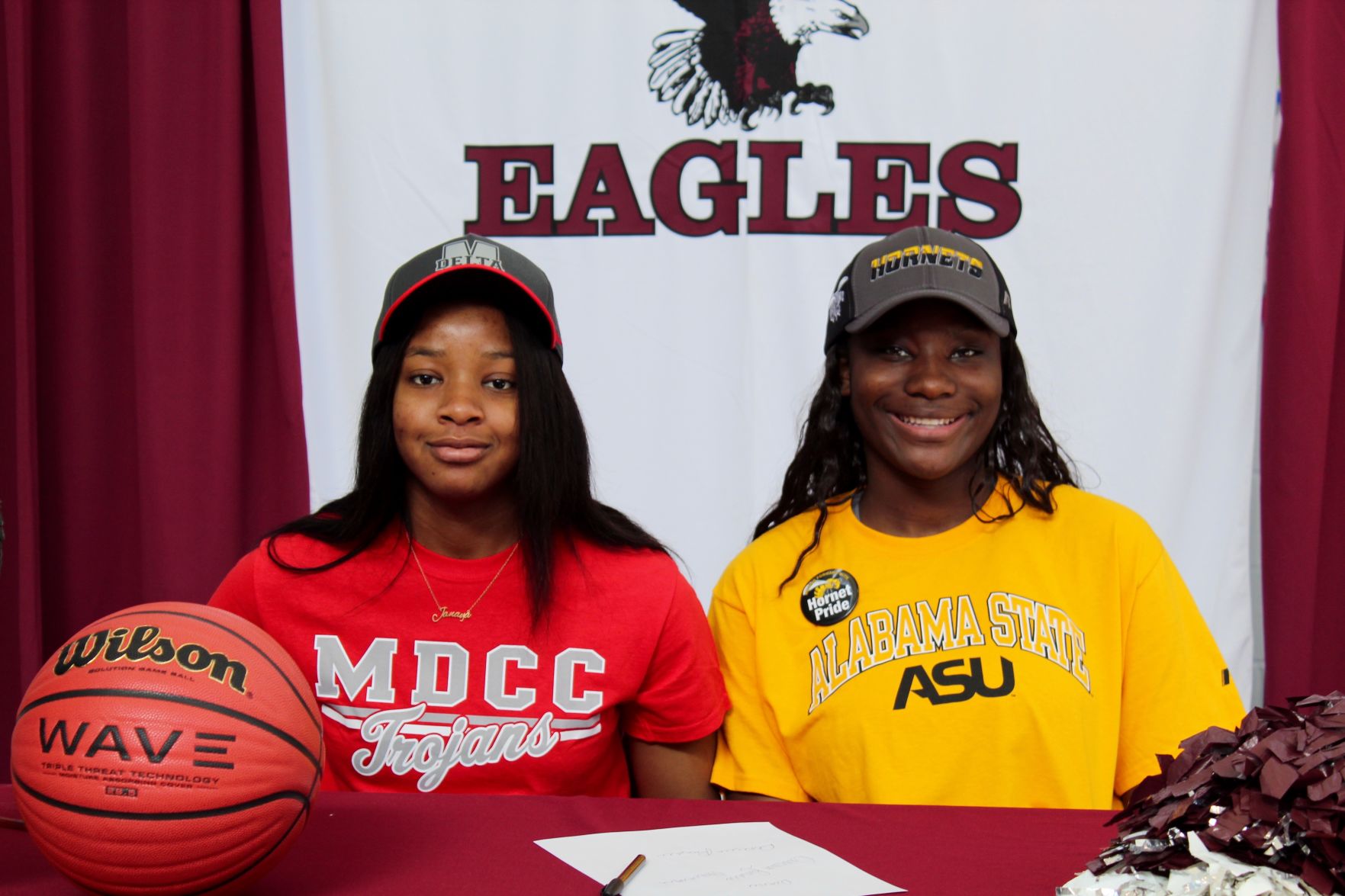Williams, Randle commit to college basketball